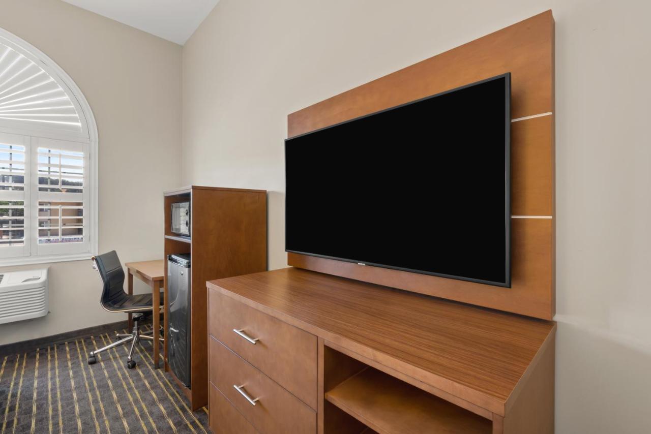 סן ברונו Hotel Aura Sfo Airport Free Shuttle מראה חיצוני תמונה